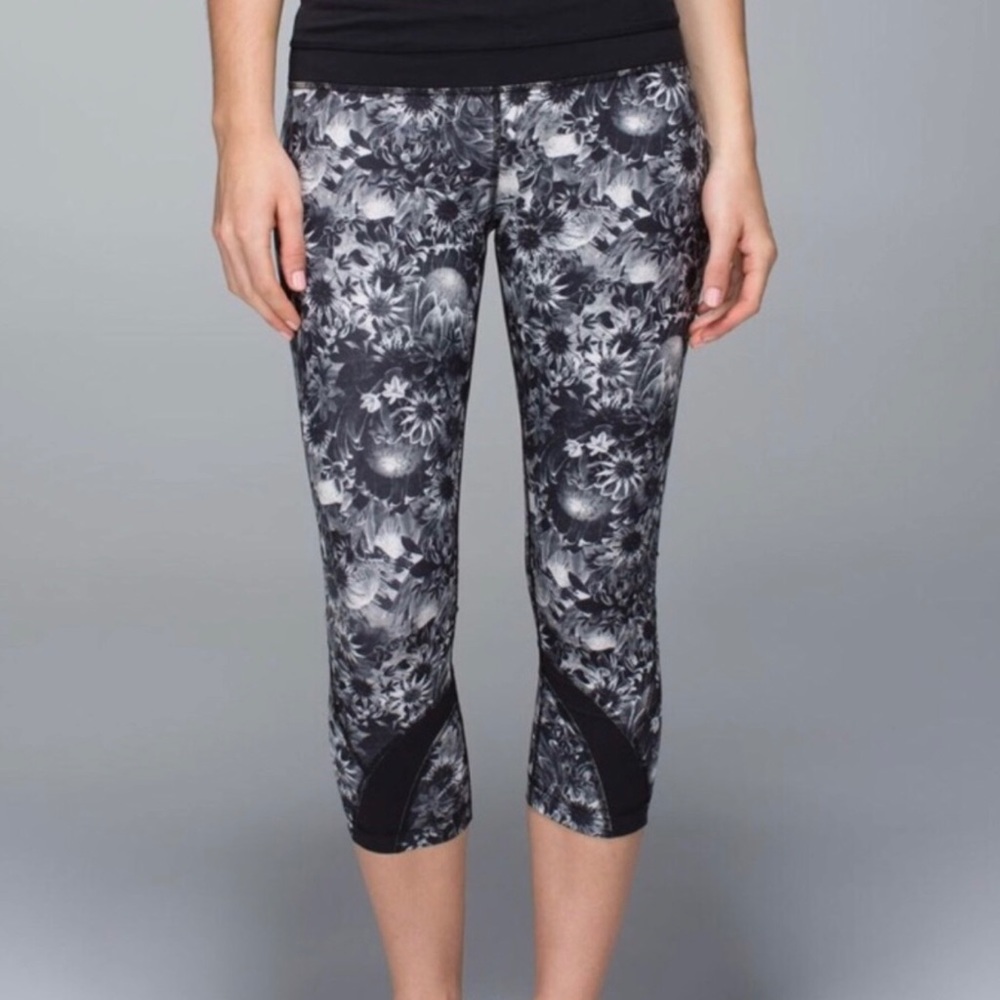 Lululemon floral cropped leggings
